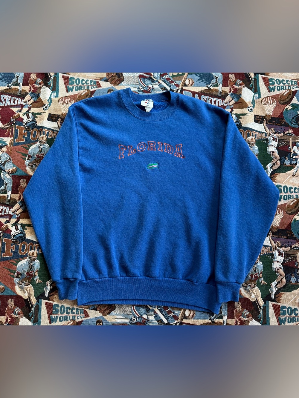 Vintage 90s Men’s University of Florida Gators Blue Sweatshirt